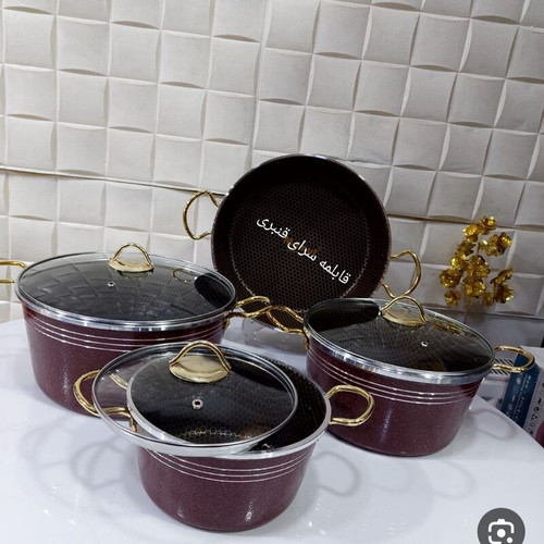 فقط رنگ مشکی موجوده